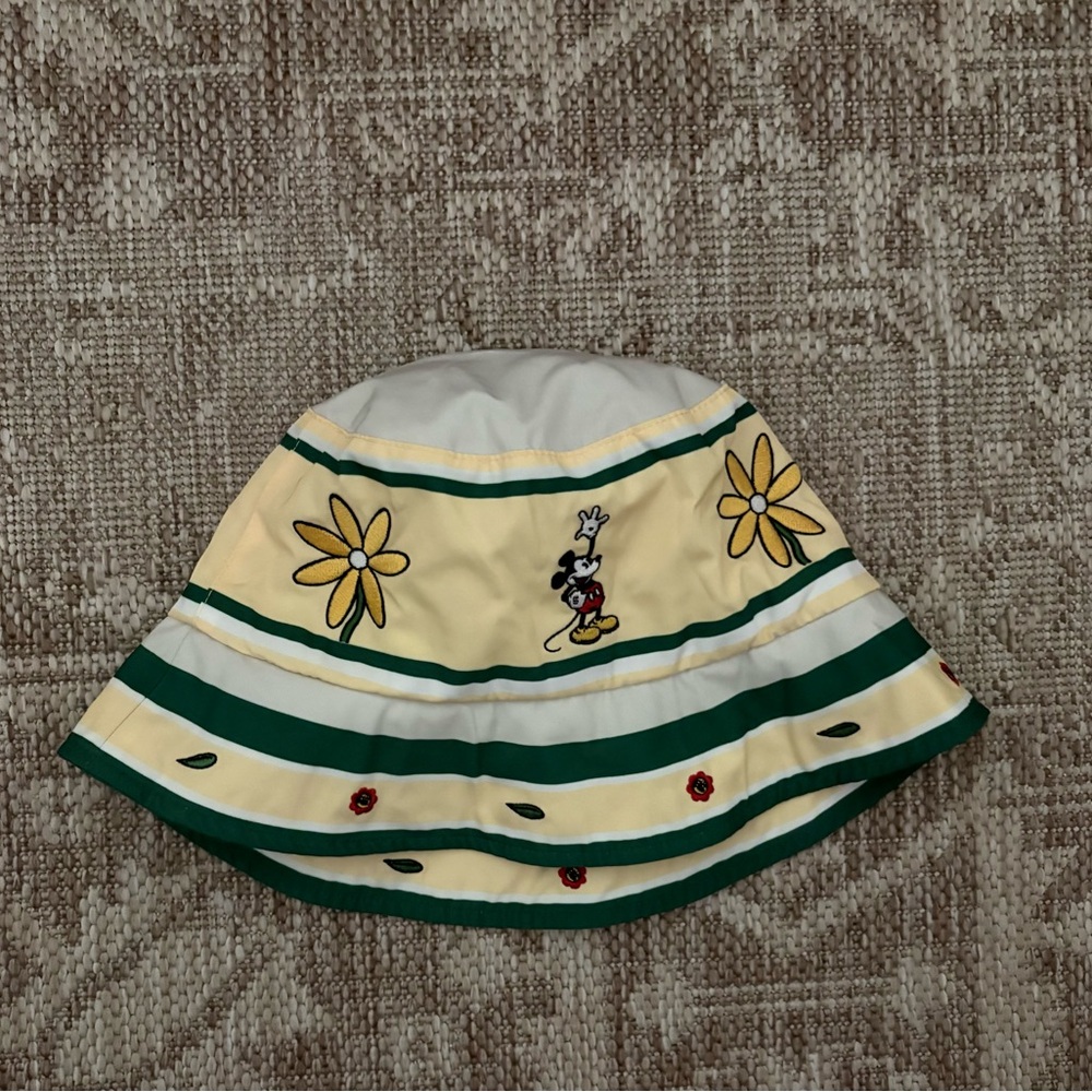 Disney Mickey & Co Garden Collection Mickey Mouse Bucket Hat